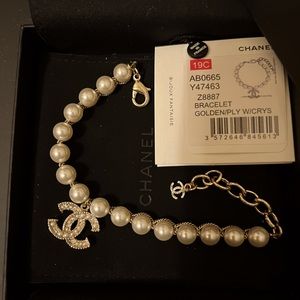 Chanel pearl and gold bracelet